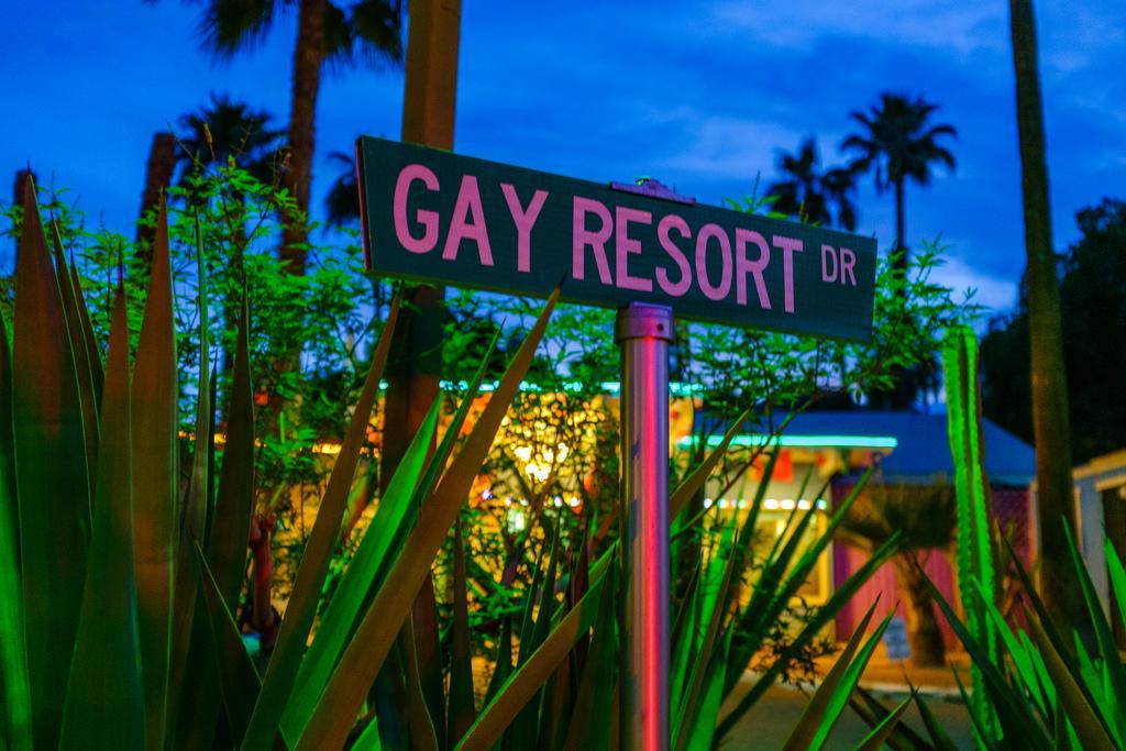 Ccbc Resort Hotel - A Gay Men'S Resort Катидрал-Сити Экстерьер фото